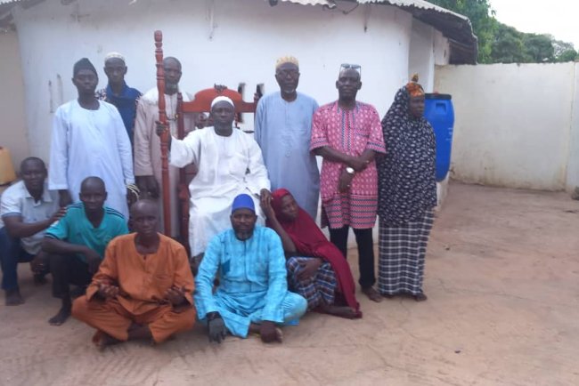 تتكون الجملة المعقدة من عبارة مستقلة